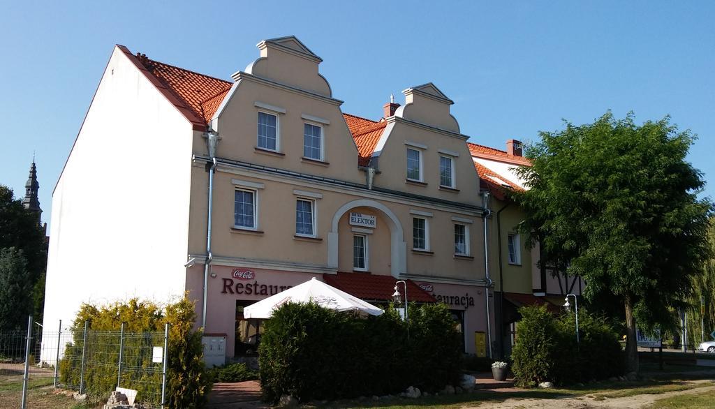 Hotel E-Lektor Morag Bagian luar foto